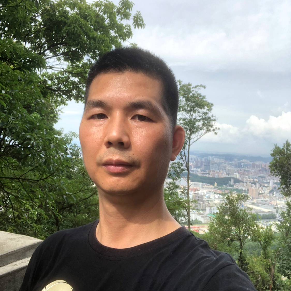 太阳小哥的照片