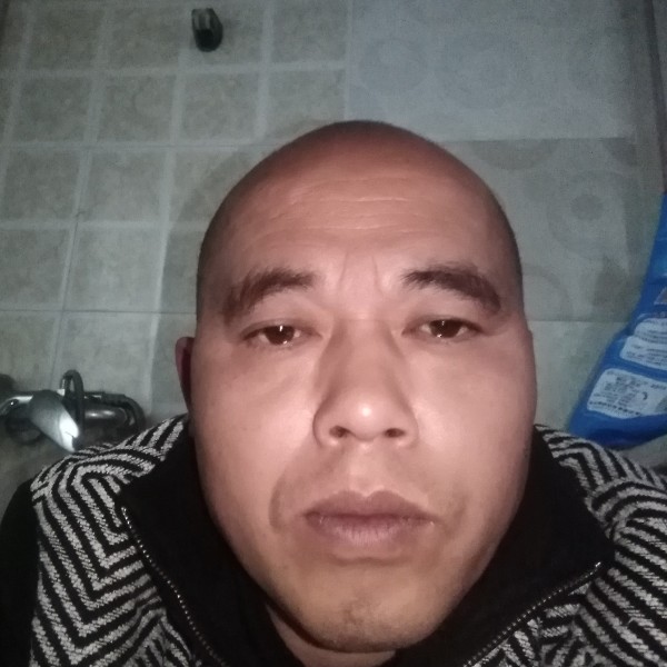 若溪还冷酷的照片