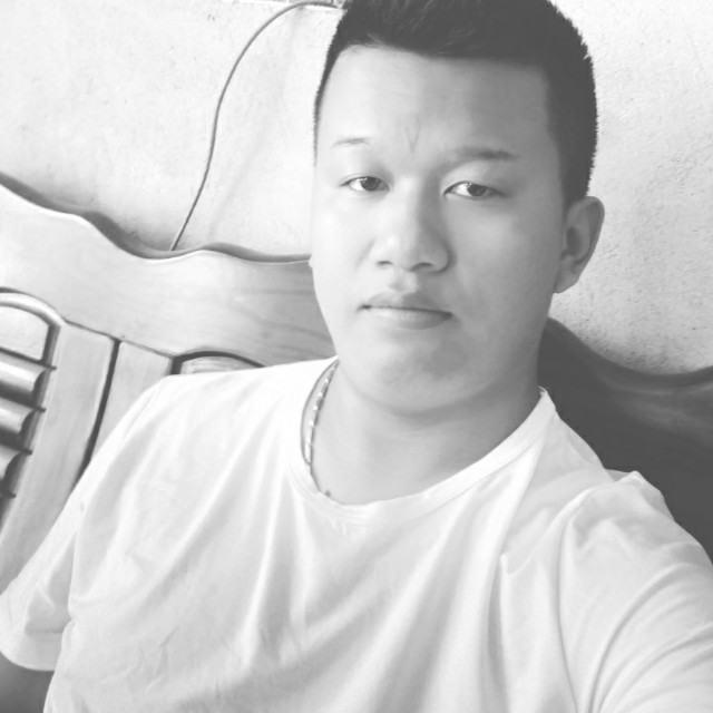 Frank的照片