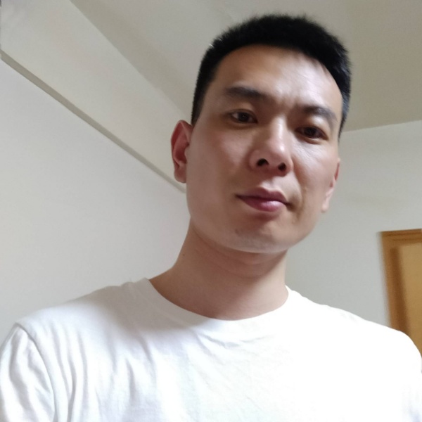 路灯邂逅妩媚的照片