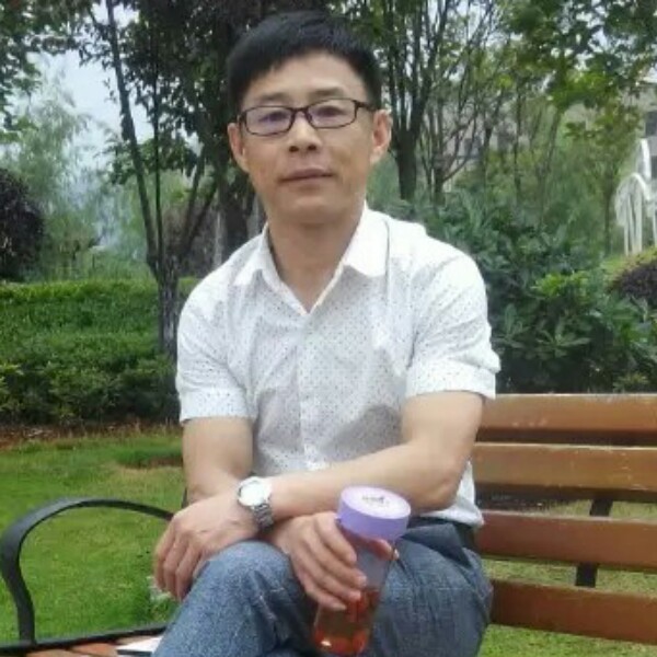 李成名的照片