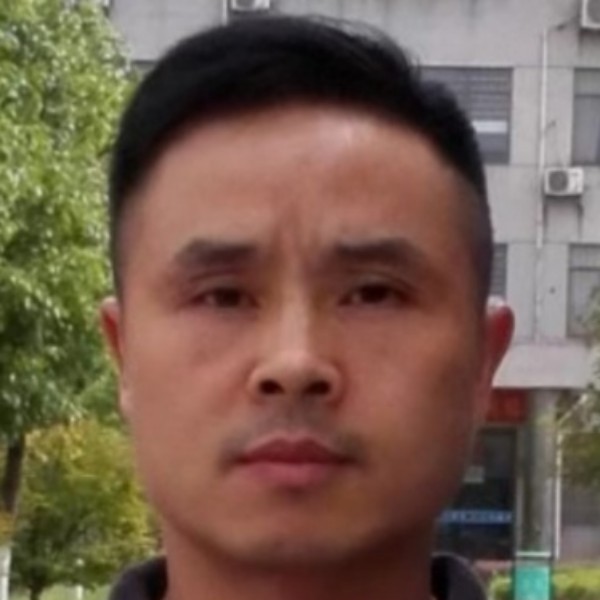 简单艾的照片