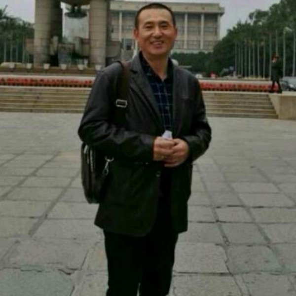 左爾東的照片