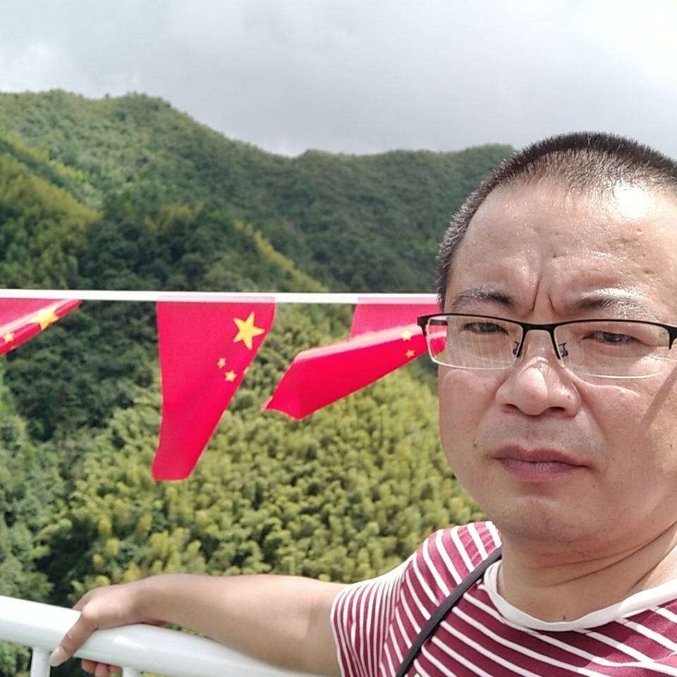 柜子相许务实的照片