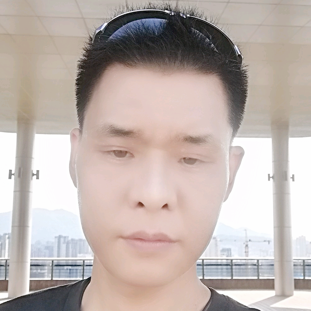 李藩溶的照片