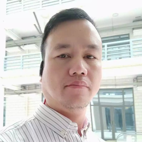 冰之男的照片