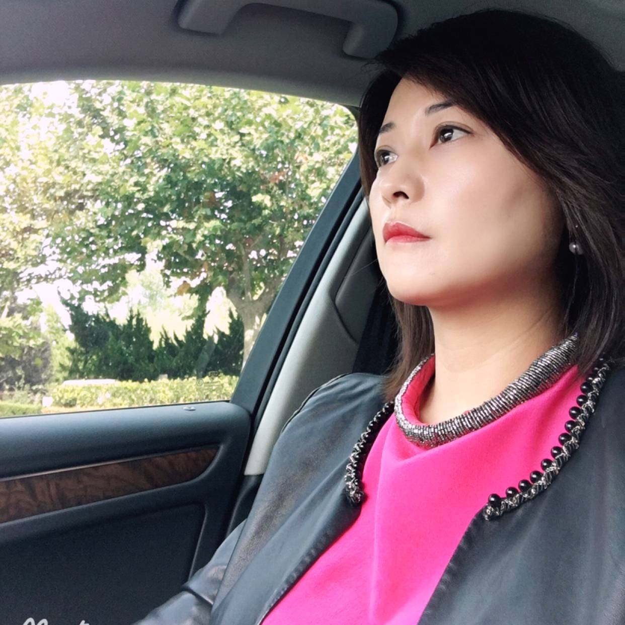 干净浅吻可乐的照片