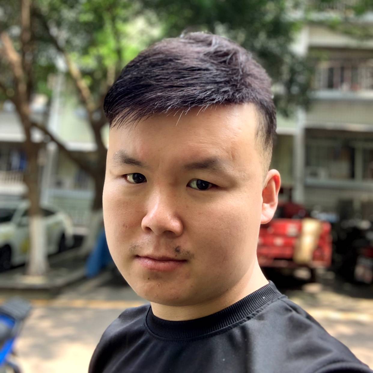 预览刘建龙扣扣的照片