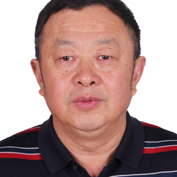 优美打咖啡的照片