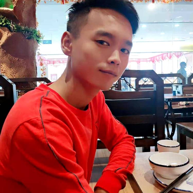 黎家华的照片