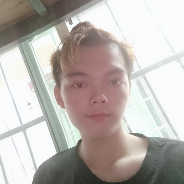正直小叶的照片