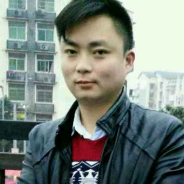 舞与轮比的照片