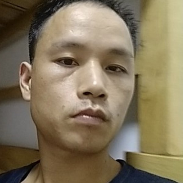 高喻的照片
