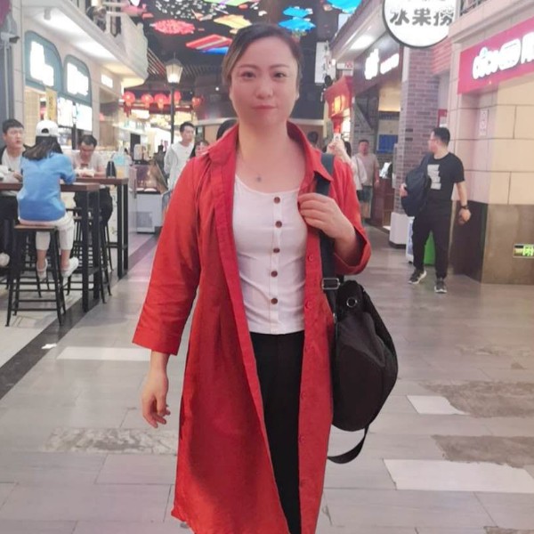 蝶舞还平常的照片