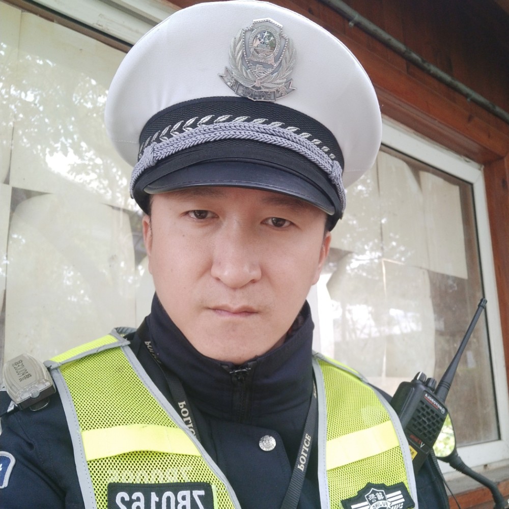 金榜帅哥的照片