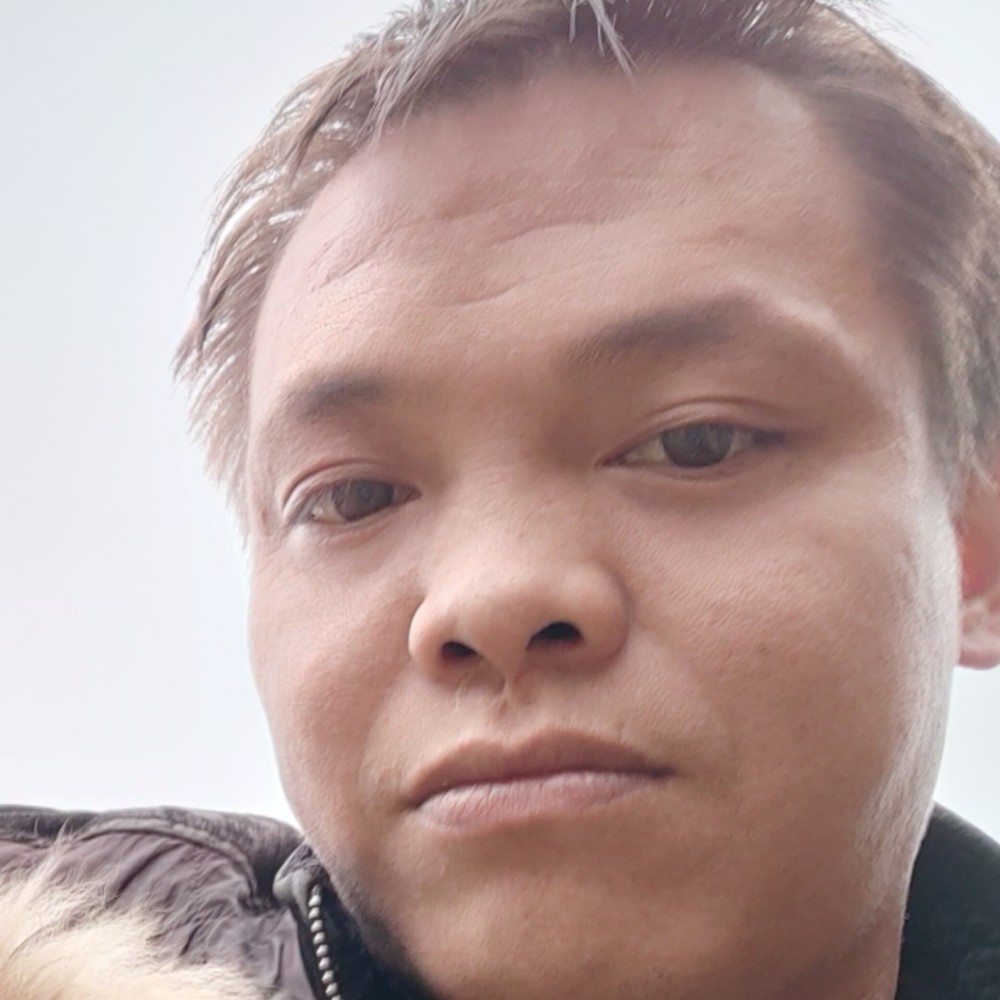 板凳灼热的照片