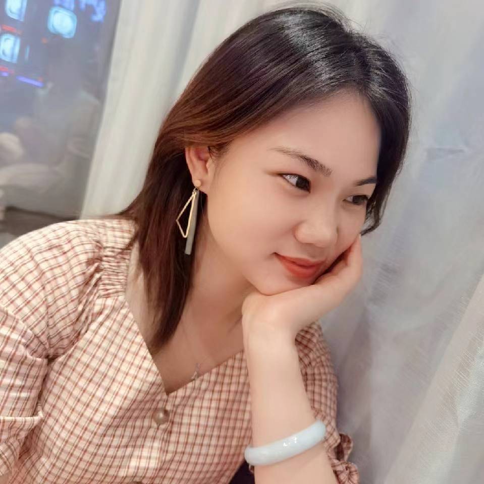 迷离凝眸草莓的照片