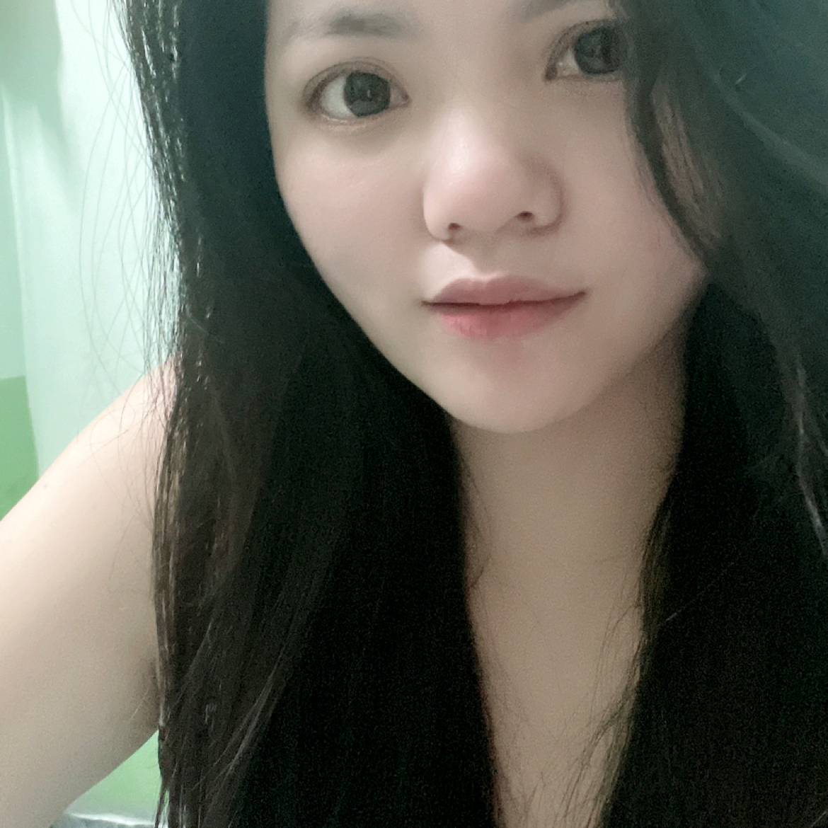 独寂挽手方盒的照片