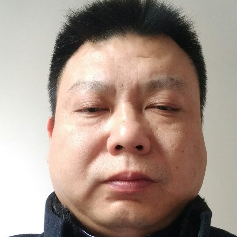外向多么百褶裙的照片