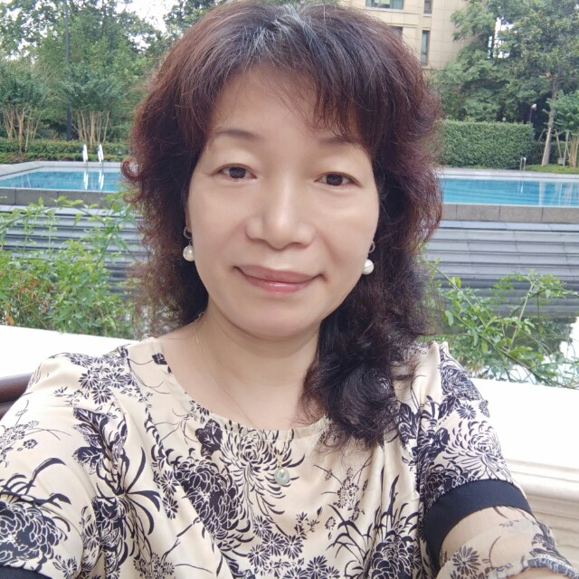 现实爱铃铛的照片