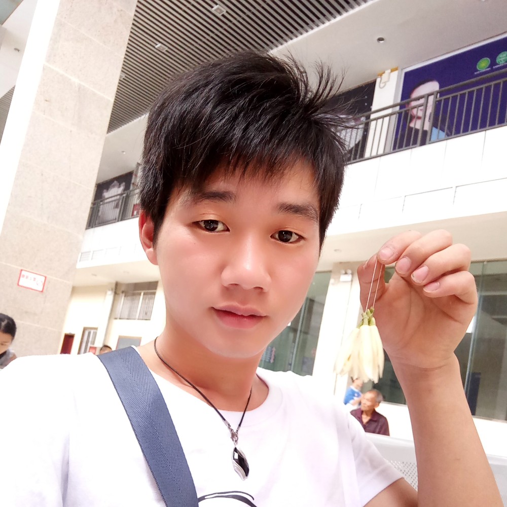 十指紧扣表嫂的照片