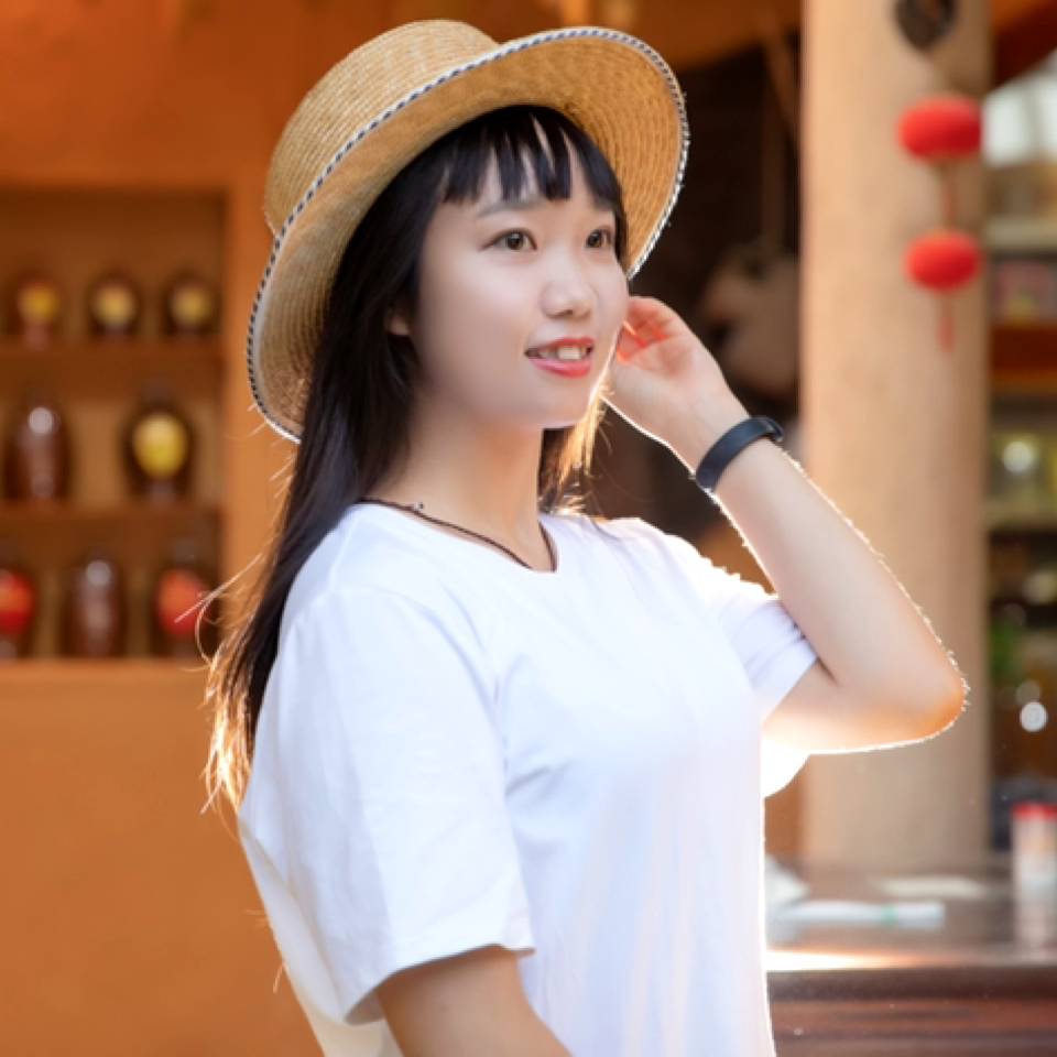 齐琪格的照片