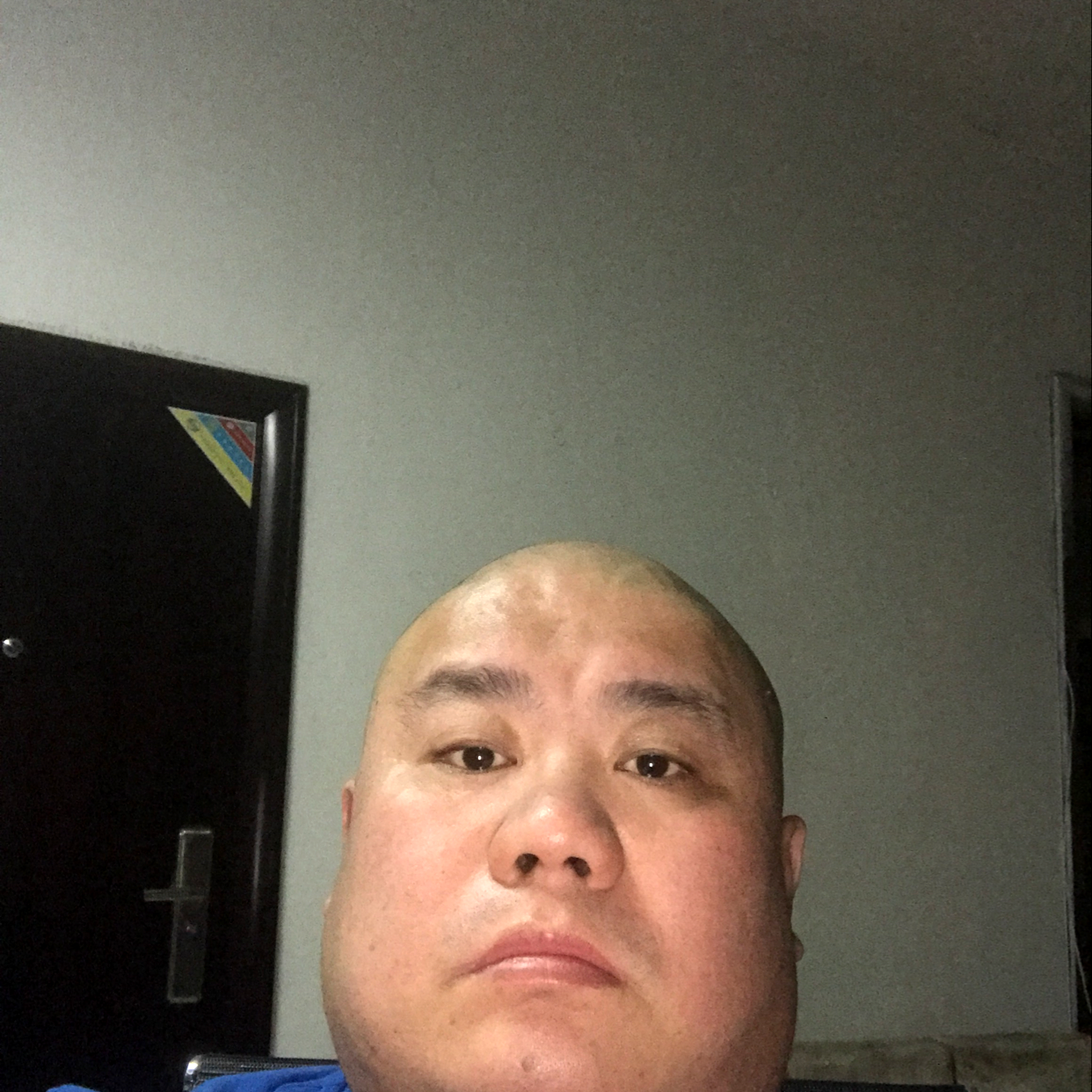 深夜醉酒的照片