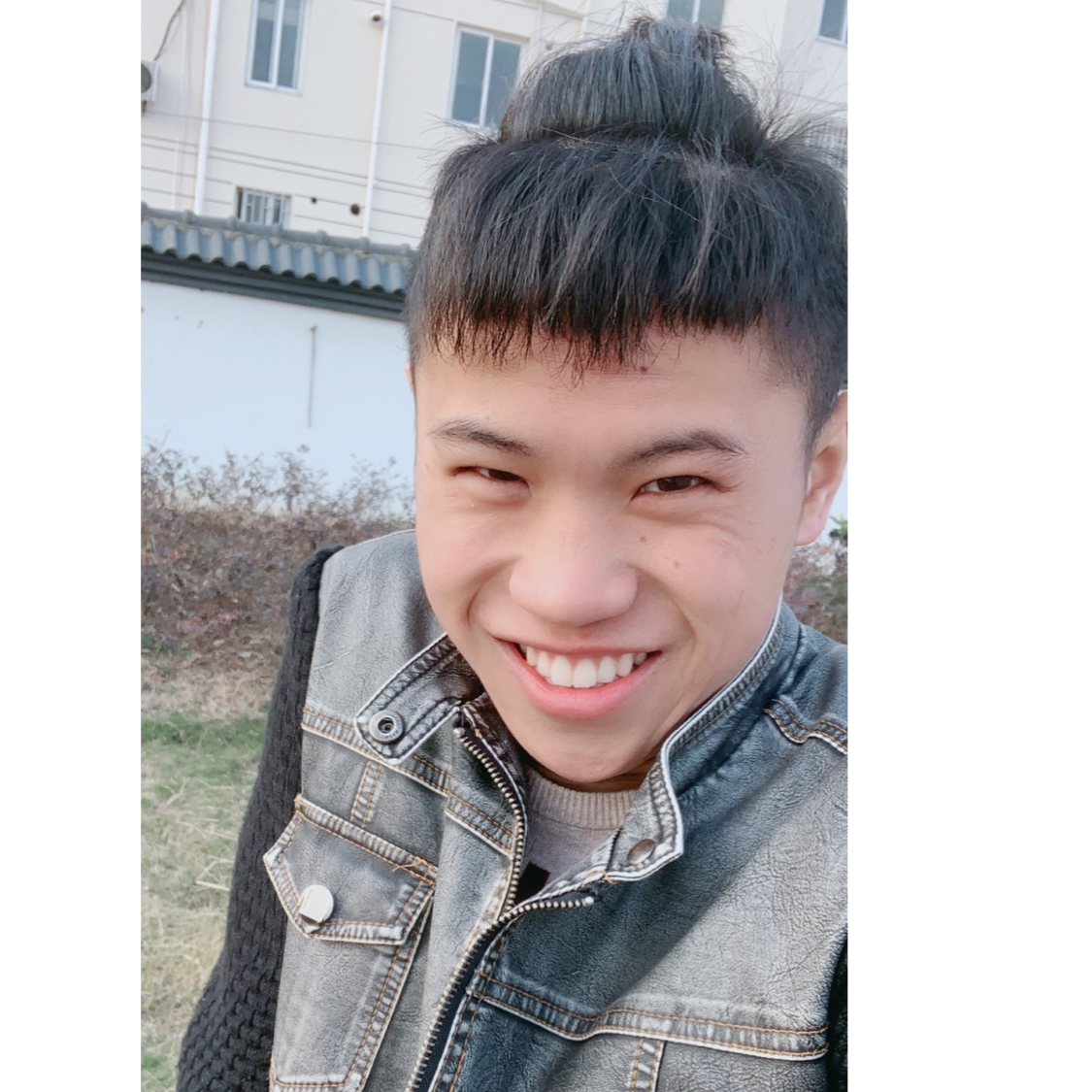 大门笑点低的照片