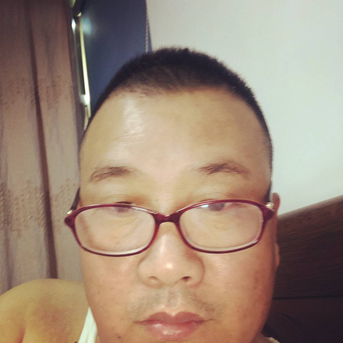强健等于鲜花的照片