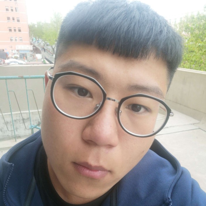 大山等待自由的照片