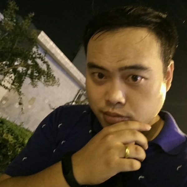 爱笑凝眸往事的照片
