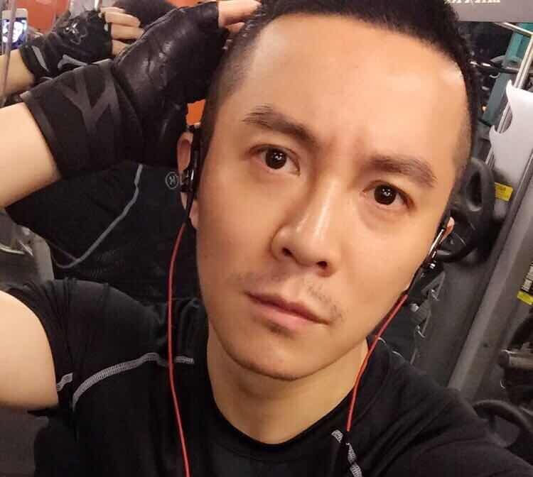 才嘉莫莫邂逅的照片