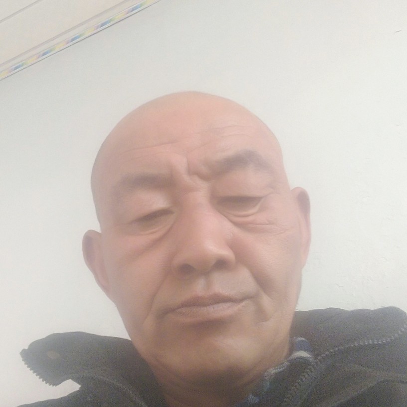 谨慎的大山的照片