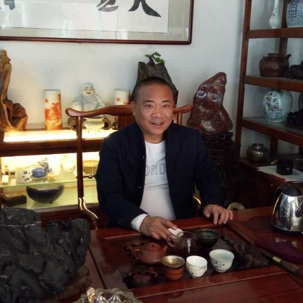 勤恳吃醋糖豆的照片