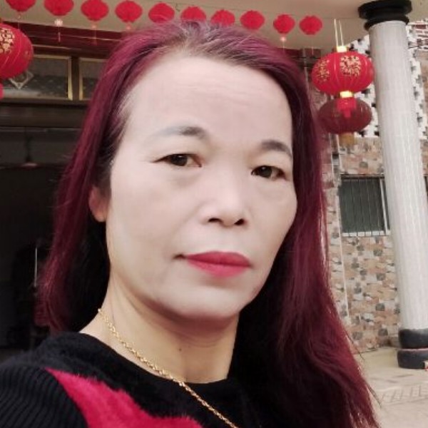 春华倾心光亮的照片