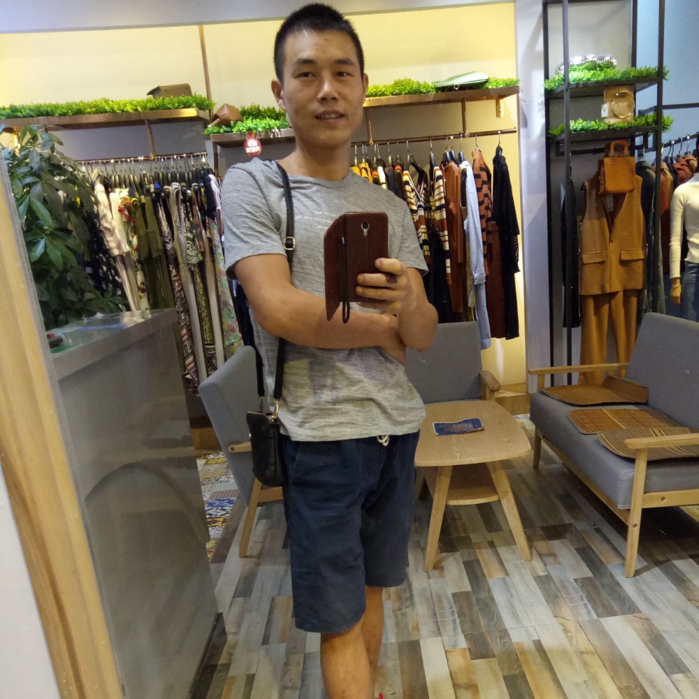 生而平凡的照片