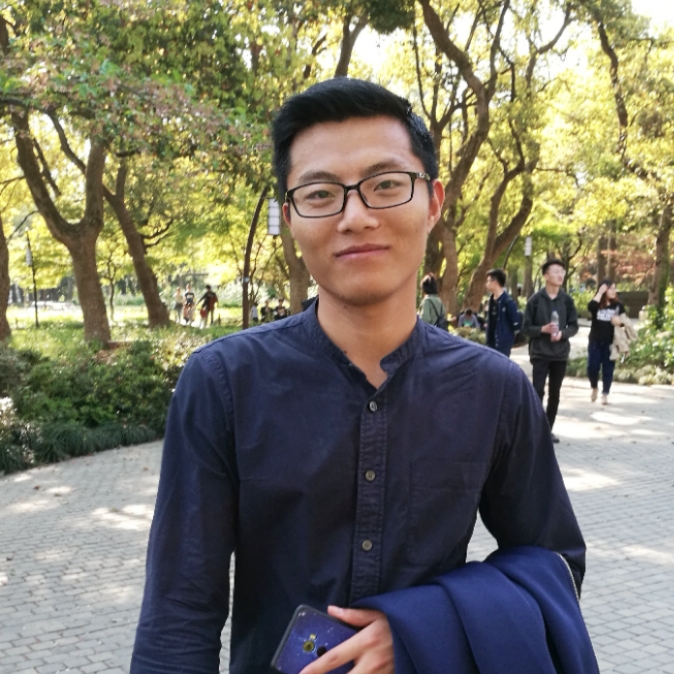 晨曦笑孤單的照片