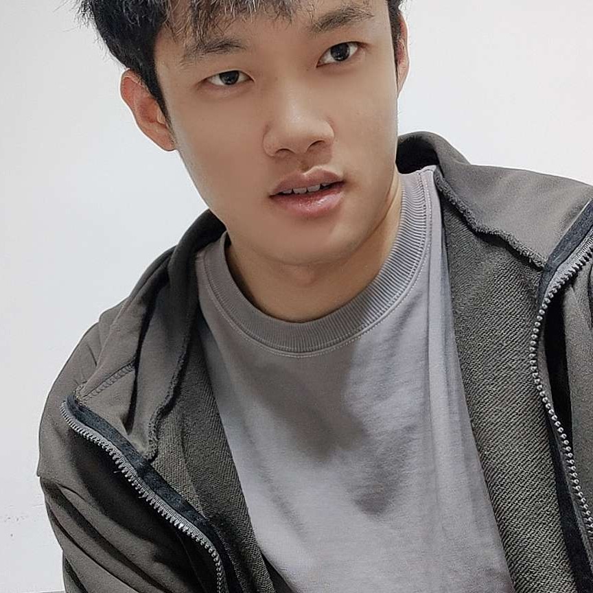 小巧用故事的照片