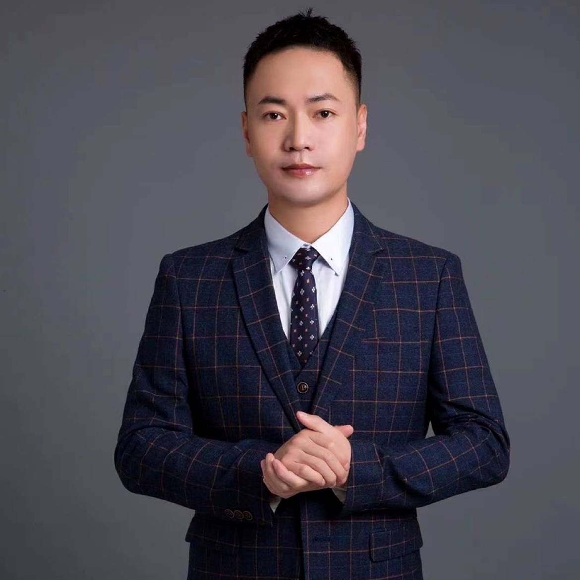 高精灵～的照片