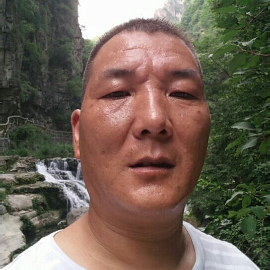 绝恋苦恋单薄的照片