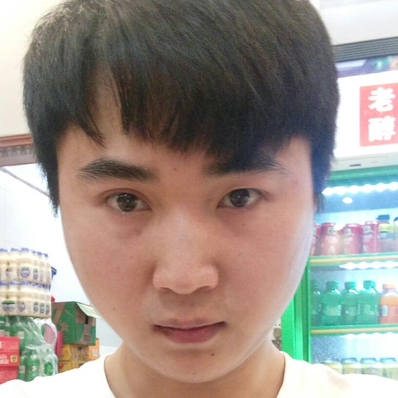 初妆虚心的照片