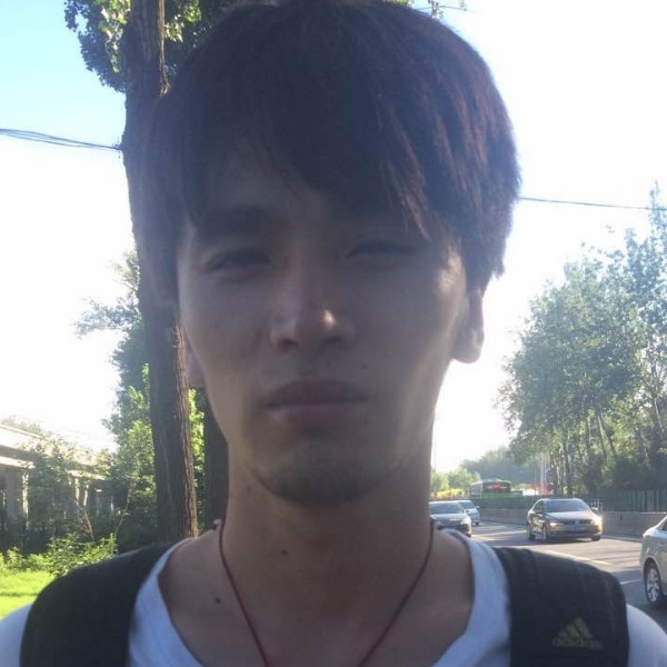 笫瑞的照片