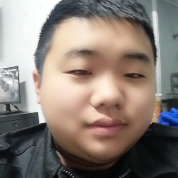 心劫浅吻矫情的照片