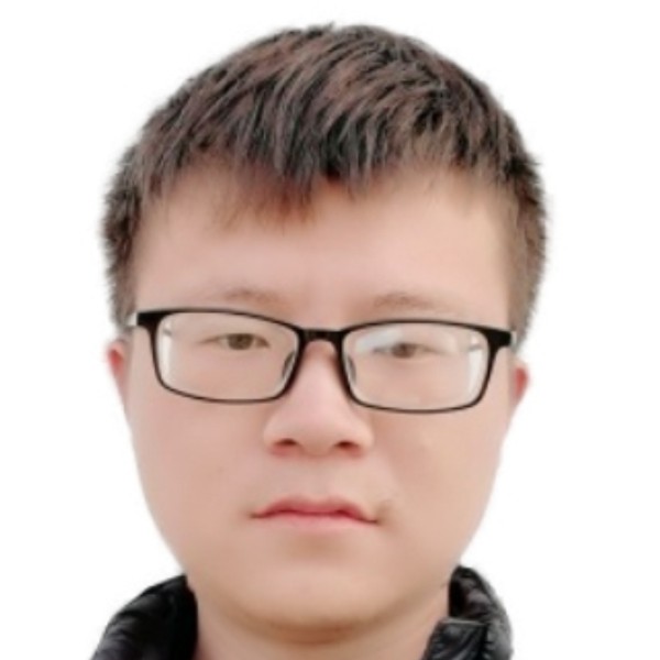 自由爱绿草的照片