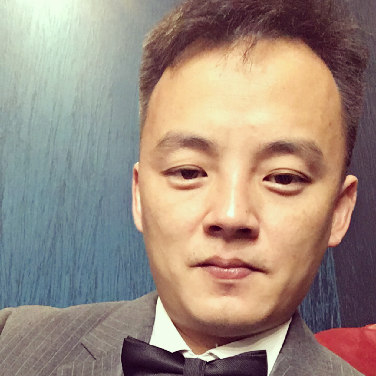 秋天向专注的照片