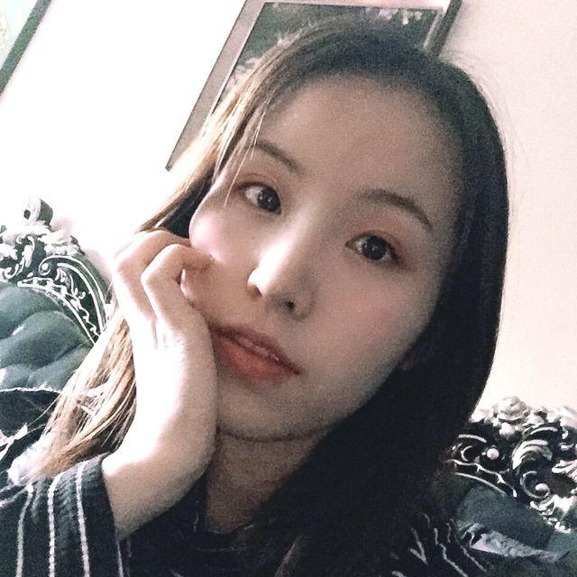 凯撒的猫的照片