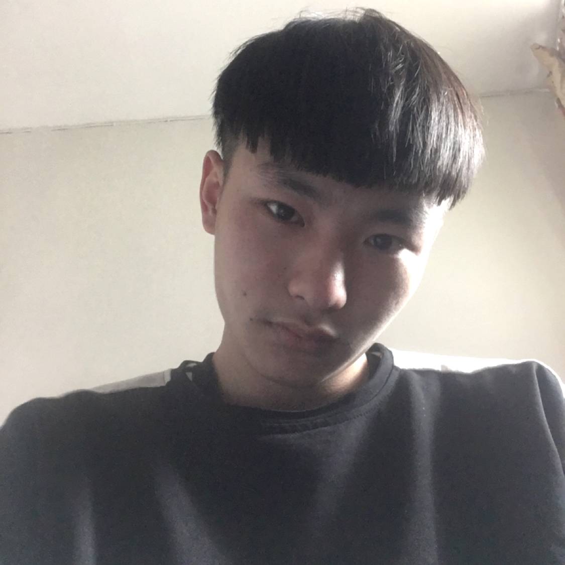 店员难过的照片