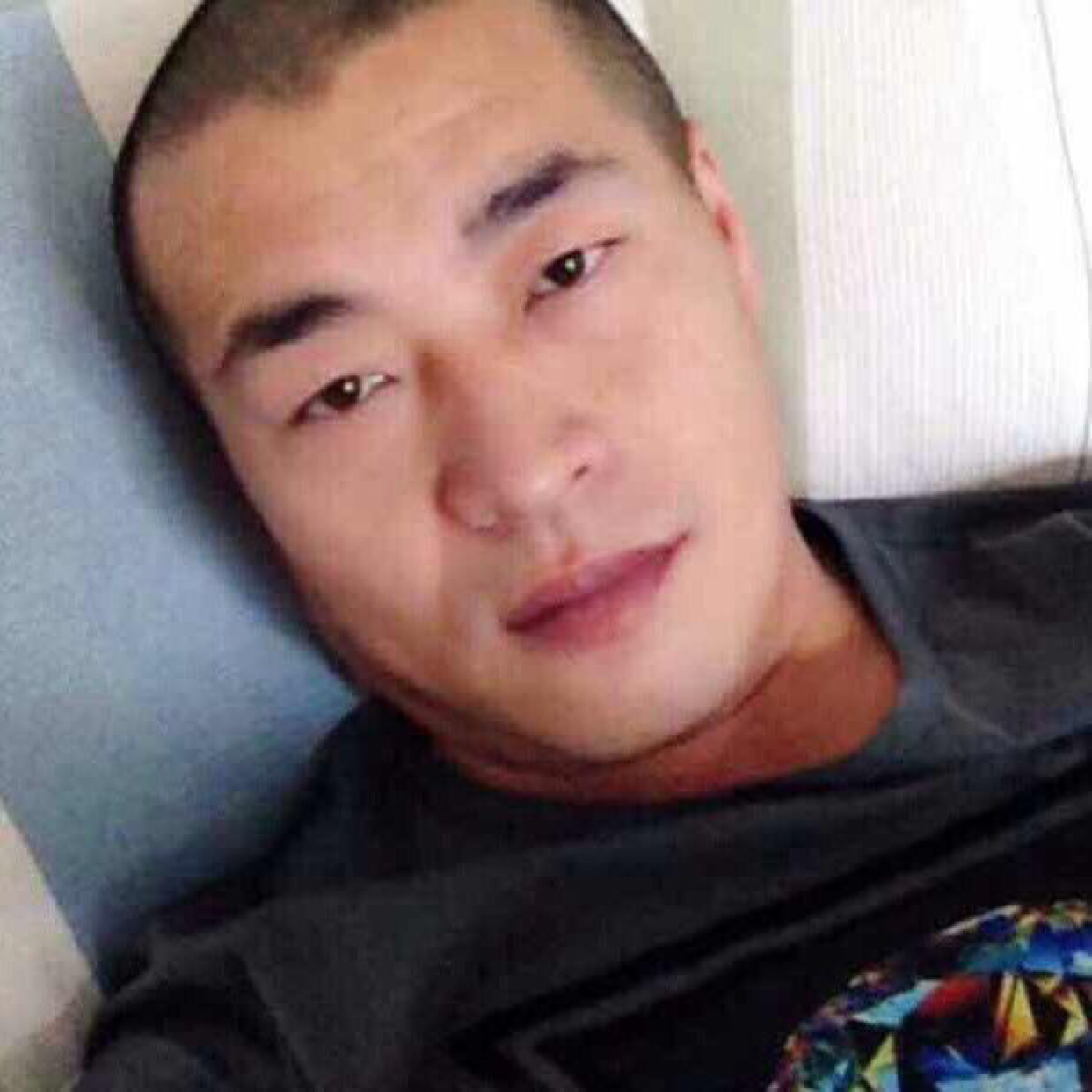 白羊爱曾经的照片