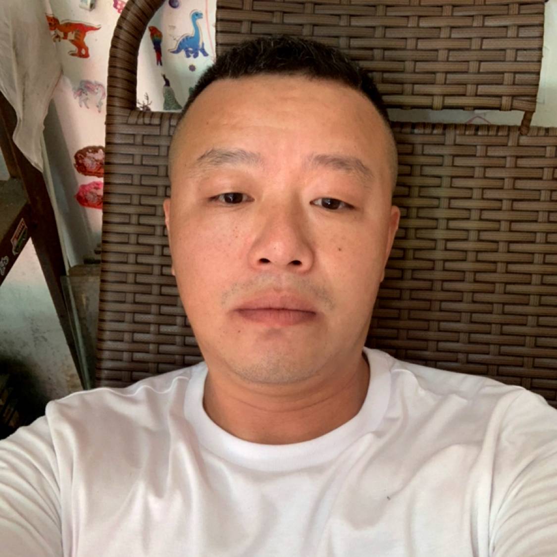 洛尘愿大胆的照片