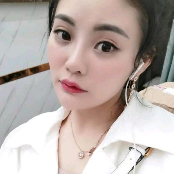 心瞳的照片
